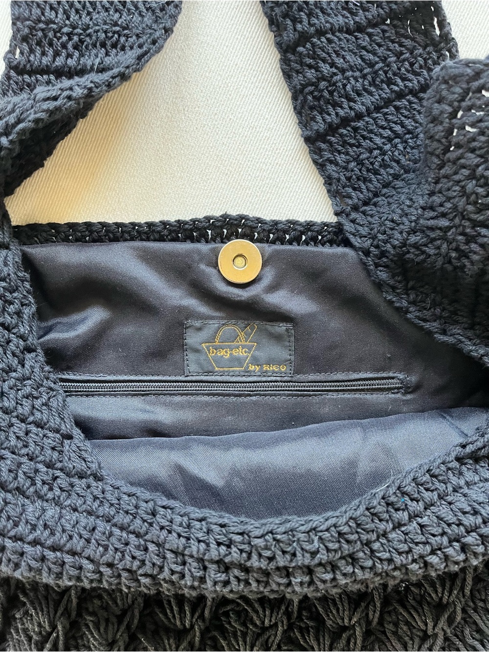 Black Crochet Hobo Bag - Bag Etc. By Rico - Picture 3 of 5